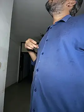 Snapshot of Spicy_aryan chatting on 05-18-26, 04:13 Spicy aryan online show from 05-18-26, 04:13