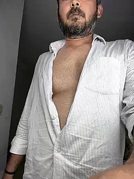 Snapshot of Spicy_aryan chatting on 05-19-26, 03:51 Spicy aryan online show from 05-19-26, 03:51