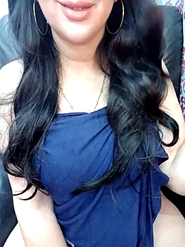 Queen sousou online show from 02-15-25, 11:58