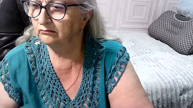 Snapshot of LolkaAlyss chatting on 06-16-26, 10:01 LolkaAlyss online show from 06-16-26, 10:01