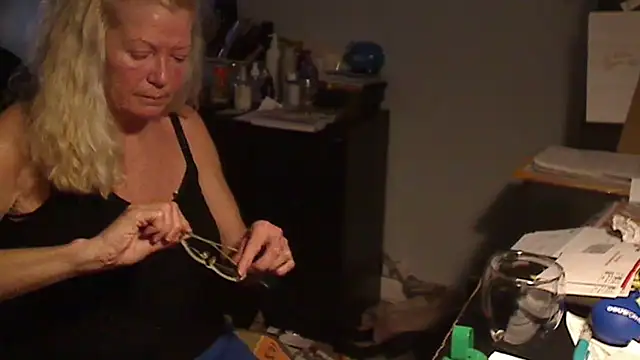 Snapshot of XTRAHORNYONE chatting on 03-15-25, 01:19 XTRAHORNYONE online show from 03-15-25, 01:19