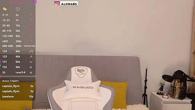 aliiiiiina online show from 01-25-25, 02:58