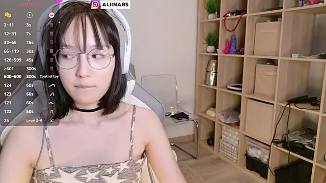 aliiiiiina online show from 02-09-25, 12:28