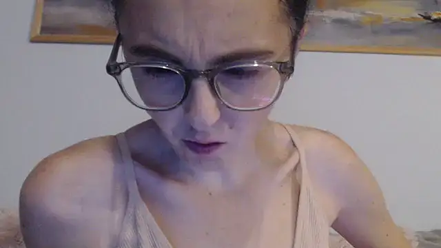 cleophee online show from 10-13-25, 05:40