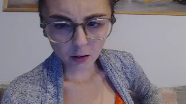 cleophee online show from 11-14-25, 06:56