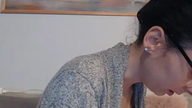 Snapshot of cleophee chatting on 02-06-26, 06:51 cleophee online show from 02-06-26, 06:51