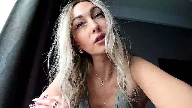 StarryHanna online show from 03-08-26, 10:19