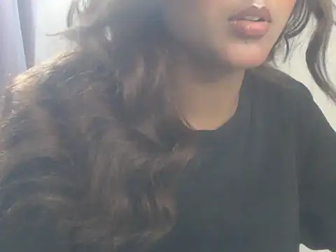 NancyRuvi online show from 05-31-26, 04:03