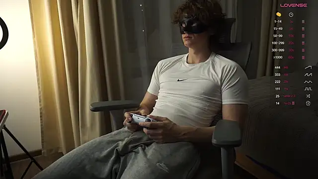 Snapshot of BumBuster69 chatting on 11-01-25, 06:32 BumBuster69 online show from 11-01-25, 06:32