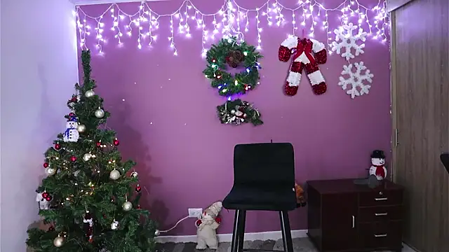 Steph F online show from 01-06-26, 04:38