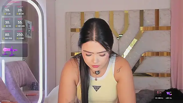 Snapshot of sophy_champagne chatting on 06-04-26, 12:49 sophy champagne online show from 06-04-26, 12:49
