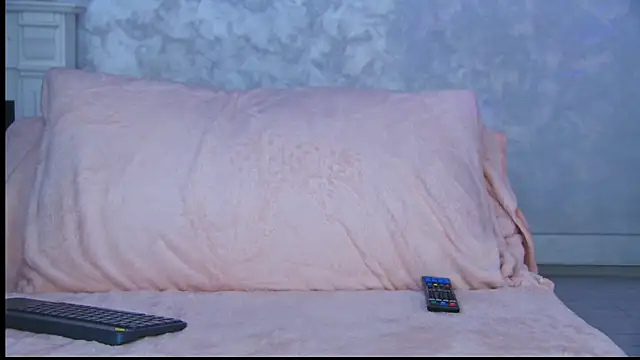 Michelle90u online show from 11-15-25, 02:24