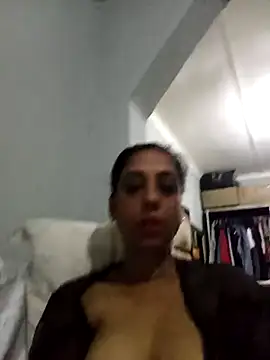 Snapshot of Mahi4luv chatting on 10-10-25, 11:59 Mahi4luv online show from 10-10-25, 11:59