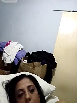 Snapshot of Mahi4luv chatting on 10-18-25, 10:54 Mahi4luv online show from 10-18-25, 10:54