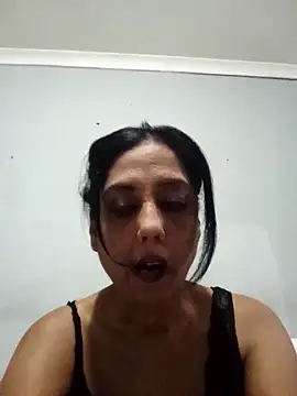 Mahi4luv online show from 03-25-26, 10:27