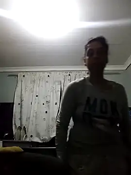 Snapshot of Mahi4luv chatting on 05-06-26, 10:15 Mahi4luv online show from 05-06-26, 10:15