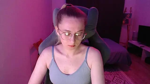 AnabelFrel online show from 09-18-25, 12:34