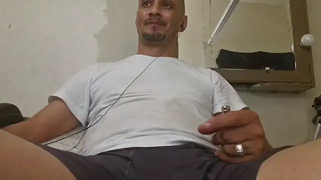 leonar0101 online show from 09-26-25, 03:49