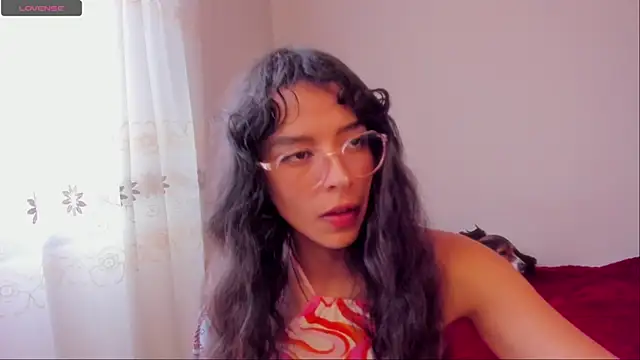 Snapshot of aluna_0310 chatting on 12-26-24, 08:32 aluna 0310 online show from 12-26-24, 08:32