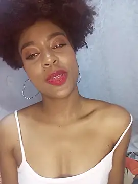 thaimy  online show from 12-18-25, 11:55