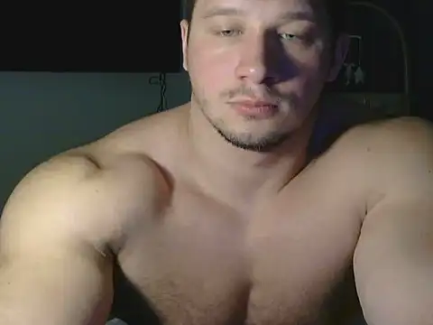 Snapshot of LionEdwin chatting on 05-16-26, 06:32 LionEdwin online show from 05-16-26, 06:32