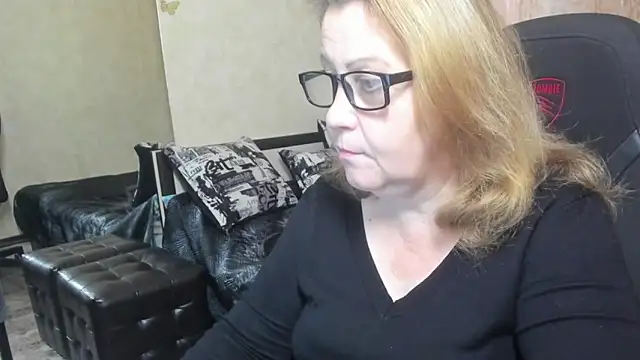 Frau Marta online show from 11-04-25, 12:37