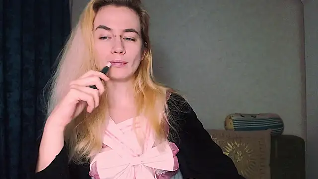 xxxcharismaaa online show from 12-05-24, 04:42