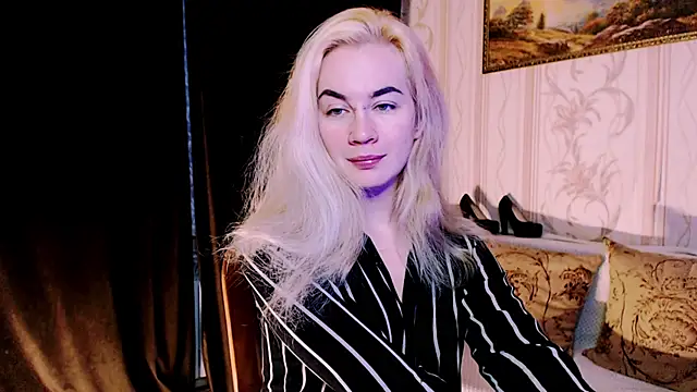 xxxcharismaaa online show from 11-16-25, 04:40