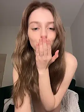 AnikaBest online show from 04-19-26, 08:22