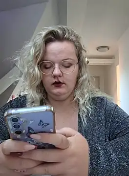 Fiona0705 online show from 09-23-25, 06:49