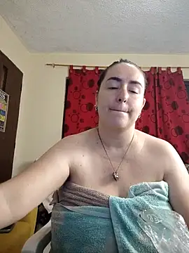 Snapshot of rosahills chatting on 04-28-26, 06:18 rosahills online show from 04-28-26, 06:18