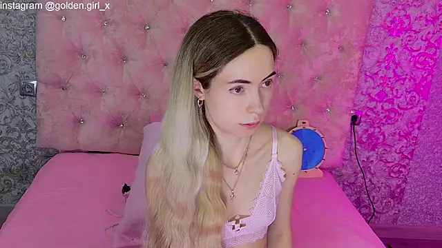 Akilla Queen online show from 03-20-26, 01:54