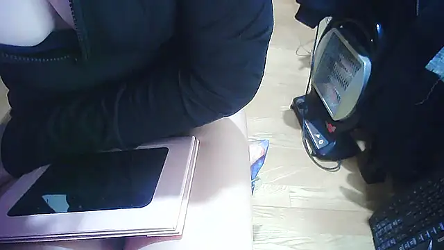 cindy01113520 online show from 01-30-25, 12:50