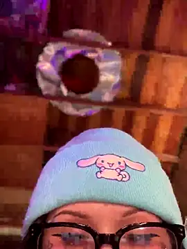 BlaizeyBBy online show from 10-26-25, 10:15