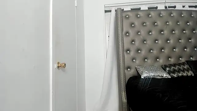 SashaMalone online show from 12-04-24, 09:40