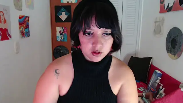 soynanabela28 online show from 09-11-25, 12:33