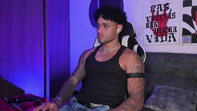 Alessandro Vanni online show from 03-18-26, 02:37