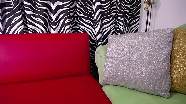 mia beatles online show from 11-20-25, 04:18