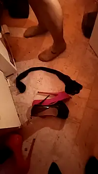 Snapshot of Misspadrona88 chatting on 12-20-25, 09:44 Misspadrona88 online show from 12-20-25, 09:44