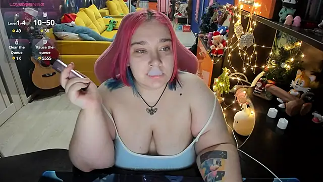 Snapshot of Softie_Sofy chatting on 12-31-24, 03:31 Softie Sofy online show from 12-31-24, 03:31