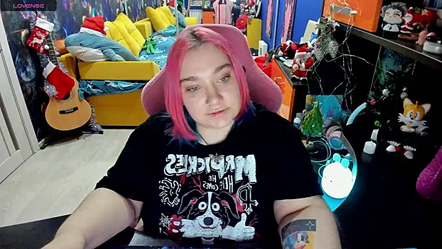 Snapshot of Softie_Sofy chatting on 01-11-25, 12:18 Softie Sofy online show from 01-11-25, 12:18