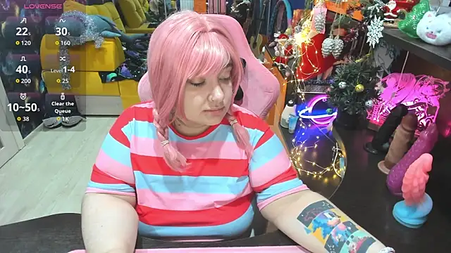 Softie Sofy online show from 12-20-25, 03:02