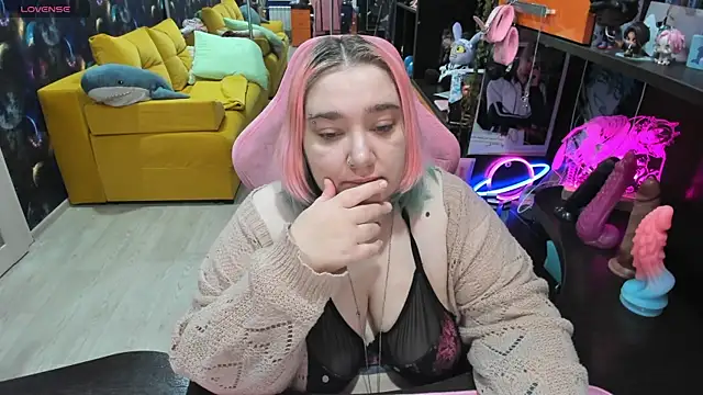 Softie Sofy online show from 05-22-26, 02:40