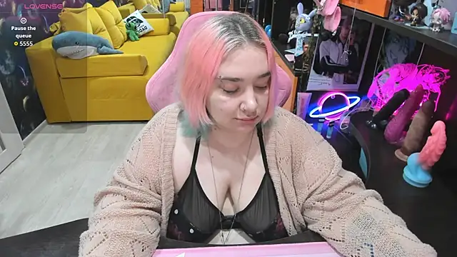 Softie Sofy online show from 05-23-26, 03:23