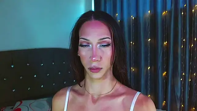 Snapshot of Kenisha_Sweet chatting on 02-05-26, 04:22 Kenisha Sweet online show from 02-05-26, 04:22