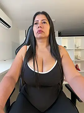 natural bigboobs online show from 05-26-26, 07:43
