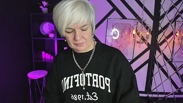 CarmenSoft online show from 11-10-25, 08:52