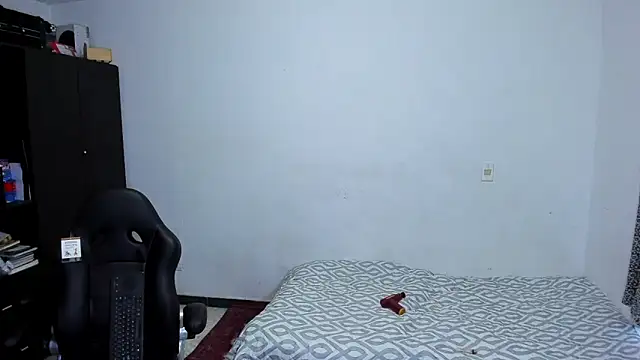 ares sexxx online show from 04-14-26, 11:49