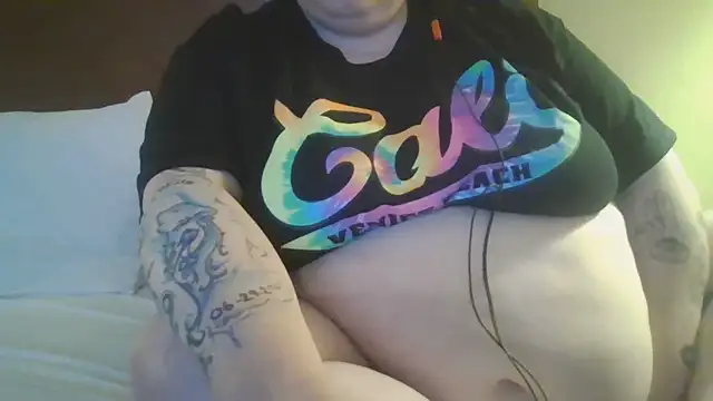 Ladyofmystery online show from 12-28-24, 09:20