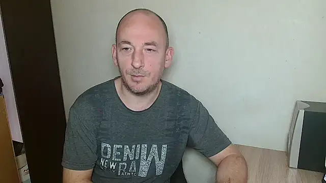 Johan   Barker online show from 12-22-25, 10:23